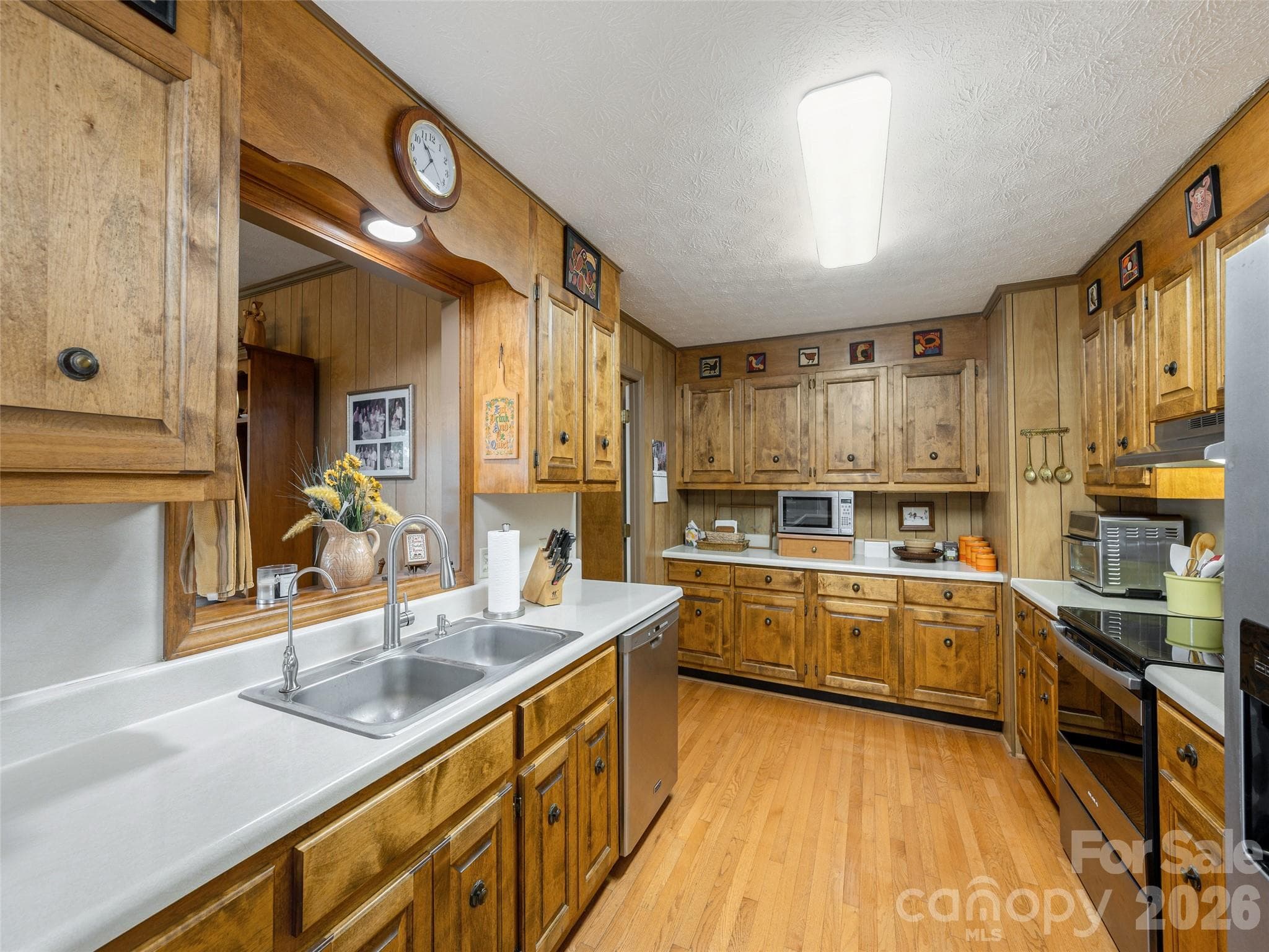 Single Family Residence at 206 Skyland Acres Road, Saluda, photo 11 of 41