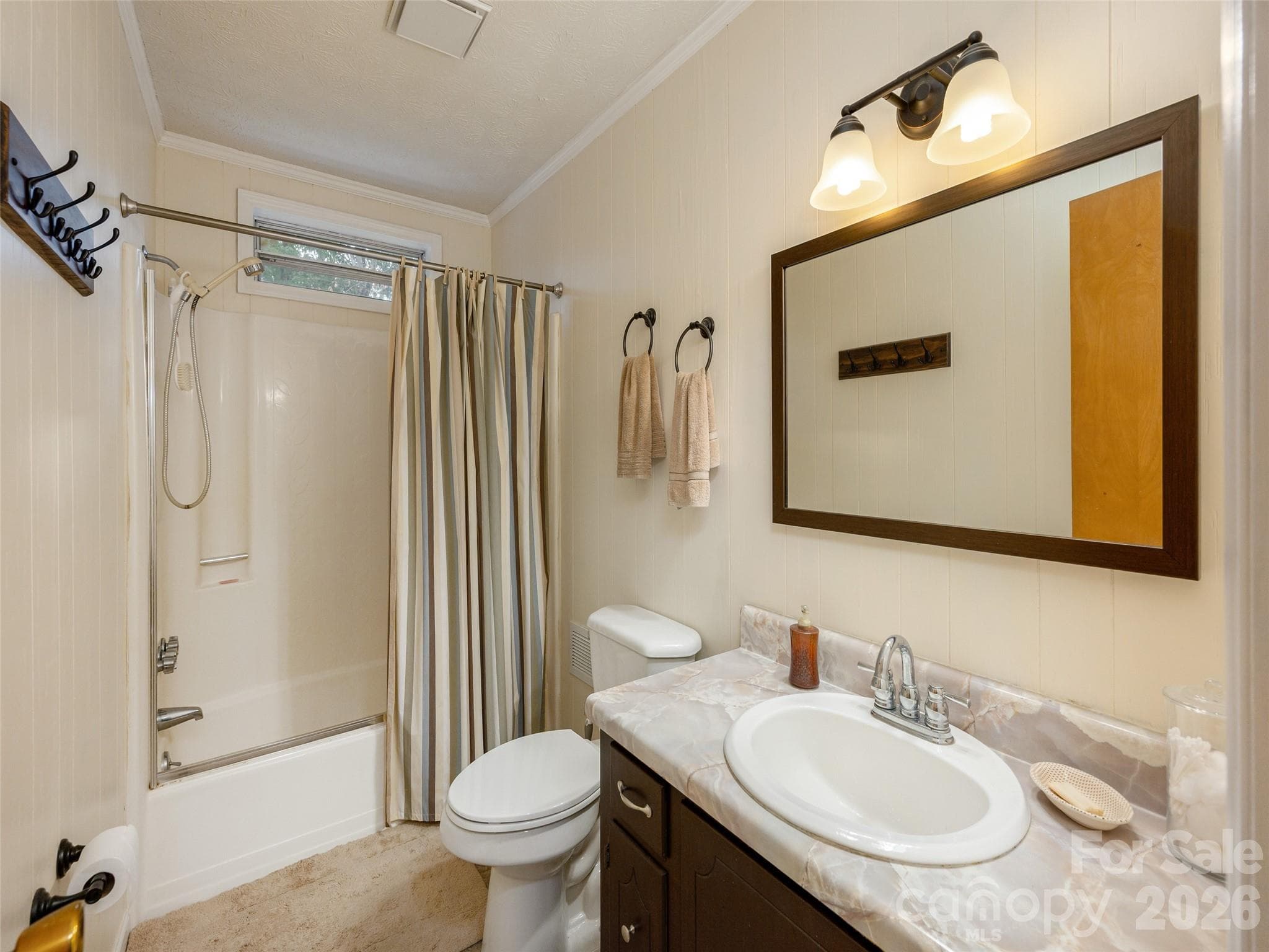 Single Family Residence at 206 Skyland Acres Road, Saluda, photo 27 of 41