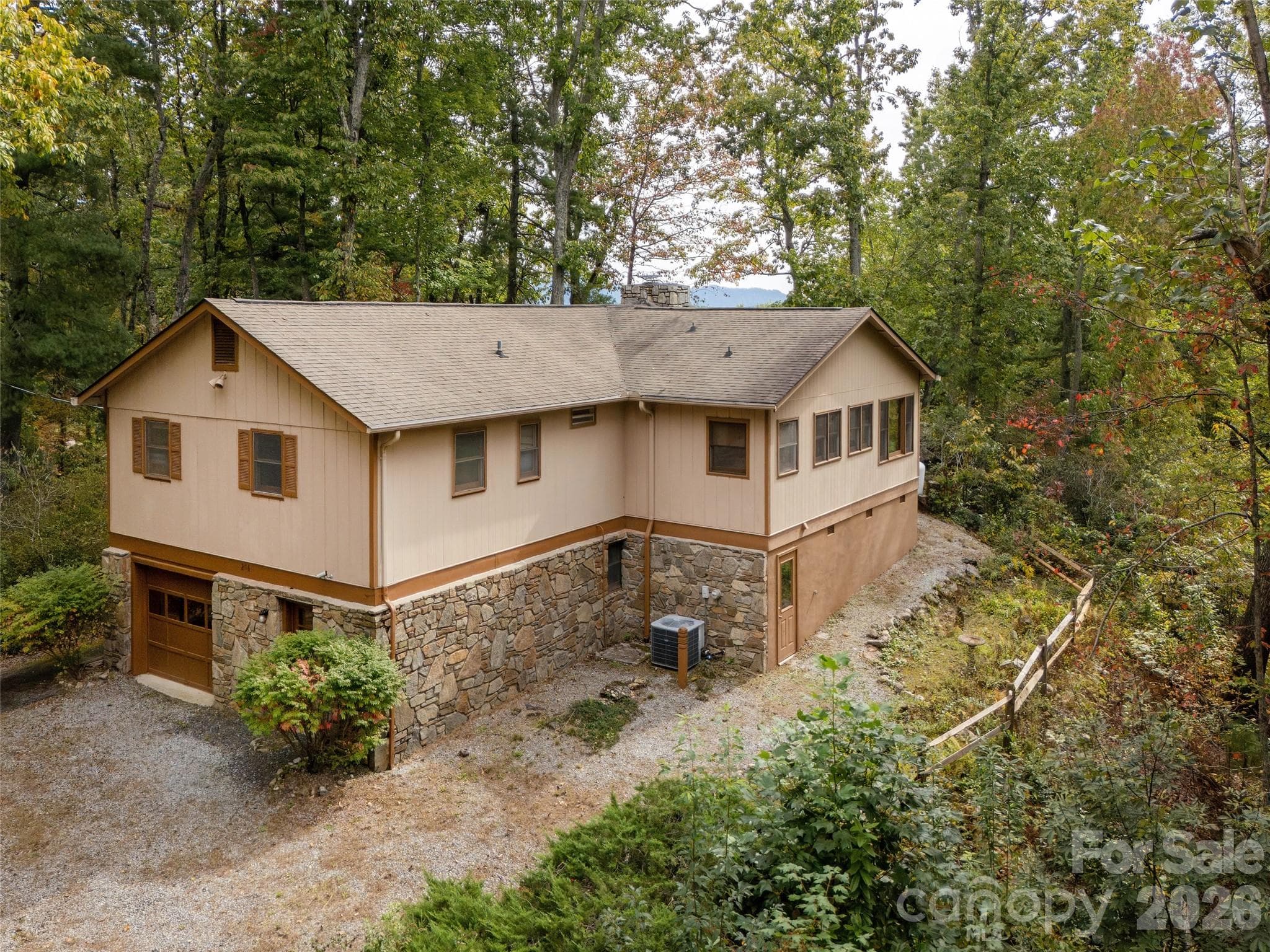 Single Family Residence at 206 Skyland Acres Road, Saluda, photo 37 of 41