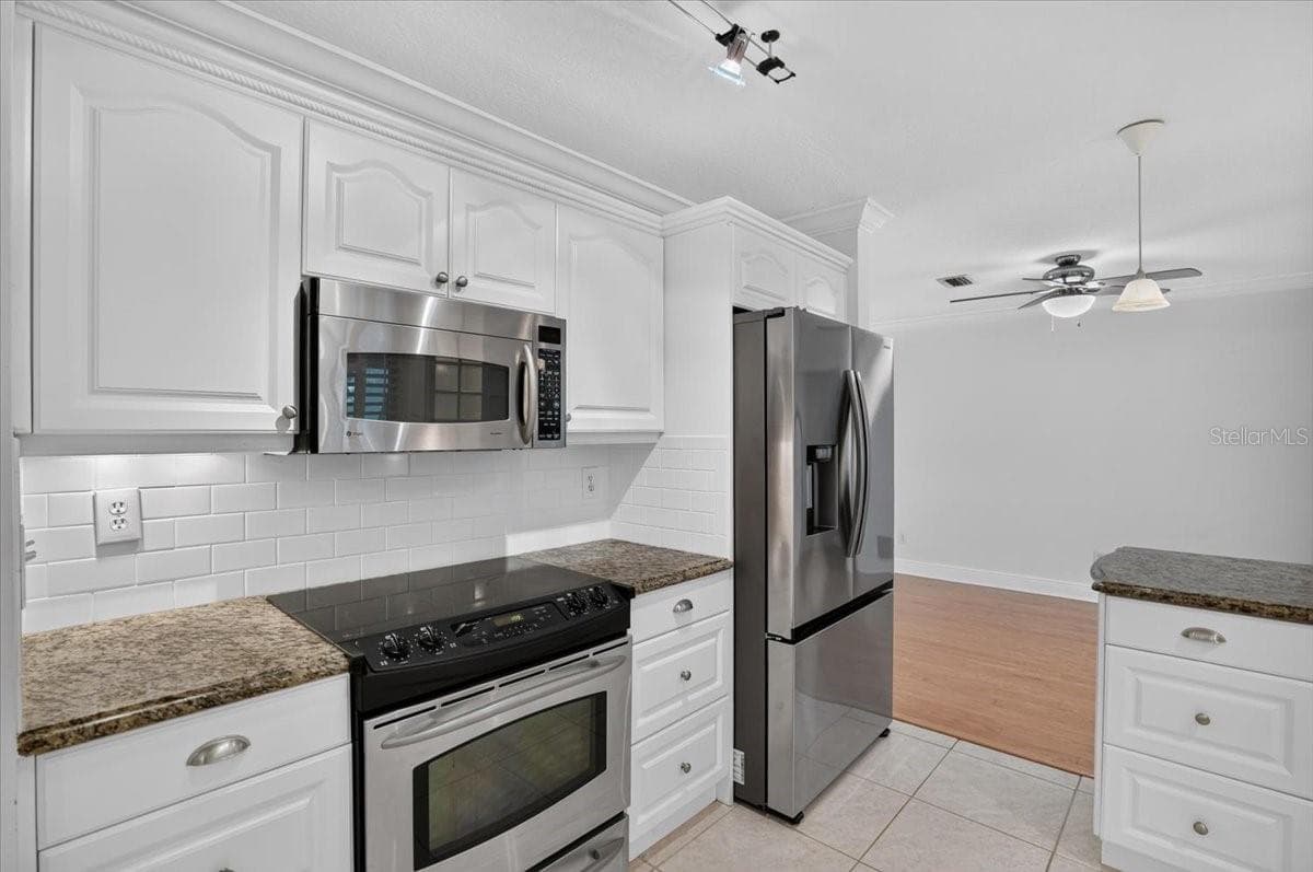 Single Family Residence at 7604 19TH AVENUE DR W, BRADENTON, photo 18 of 51