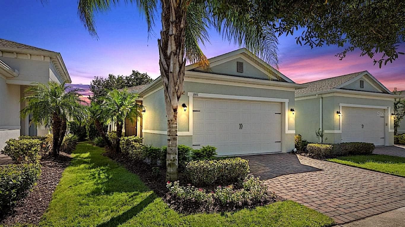 1915 FLORA PASS PL