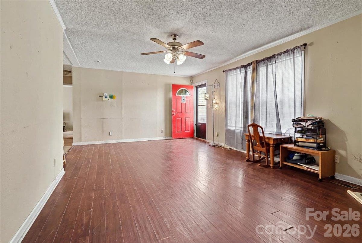 Single Family Residence at 111 Magnolia Gardens Drive, Jacksonville, photo 5 of 32