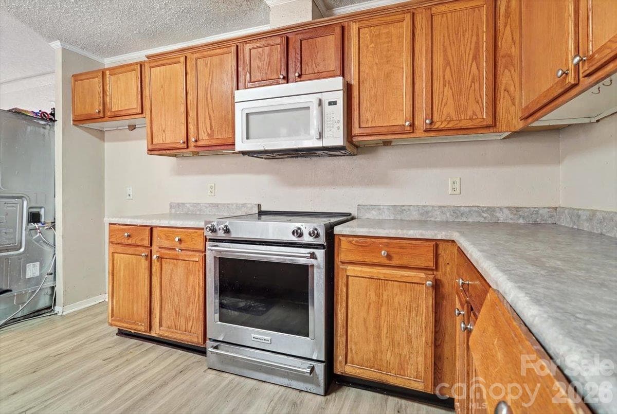 Single Family Residence at 111 Magnolia Gardens Drive, Jacksonville, photo 10 of 32