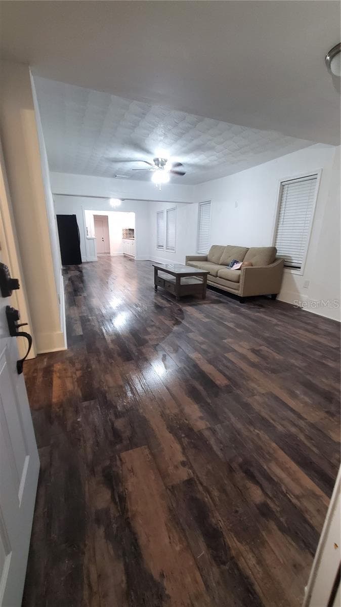 Single Family Residence at 1034 16TH AVE S, ST PETERSBURG, photo 2 of 24