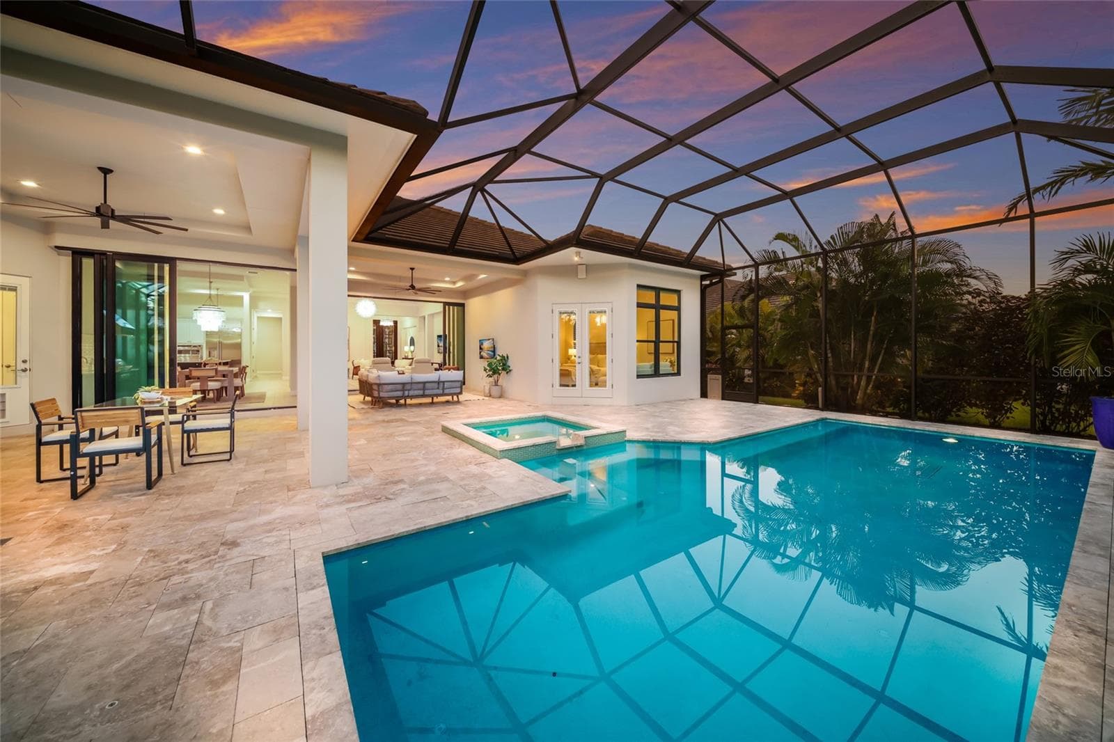 Single Family Residence at 8340 CATAMARAN CIR, LAKEWOOD RANCH, photo 18 of 54