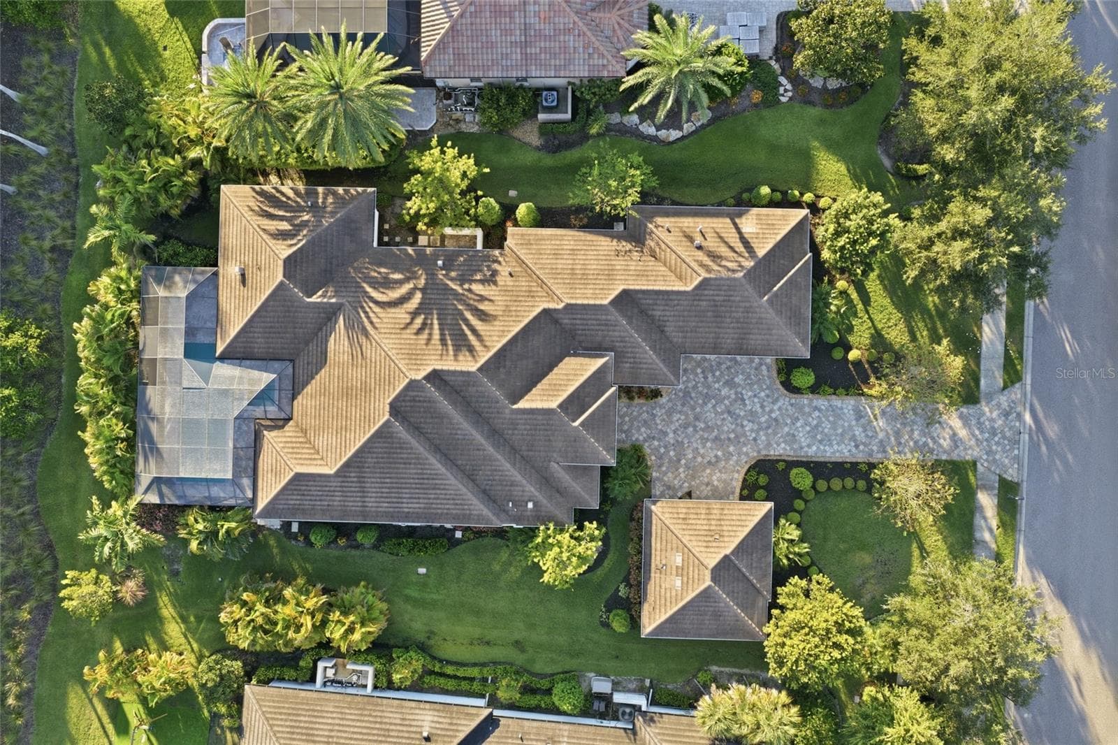 Single Family Residence at 8340 CATAMARAN CIR, LAKEWOOD RANCH, photo 50 of 54
