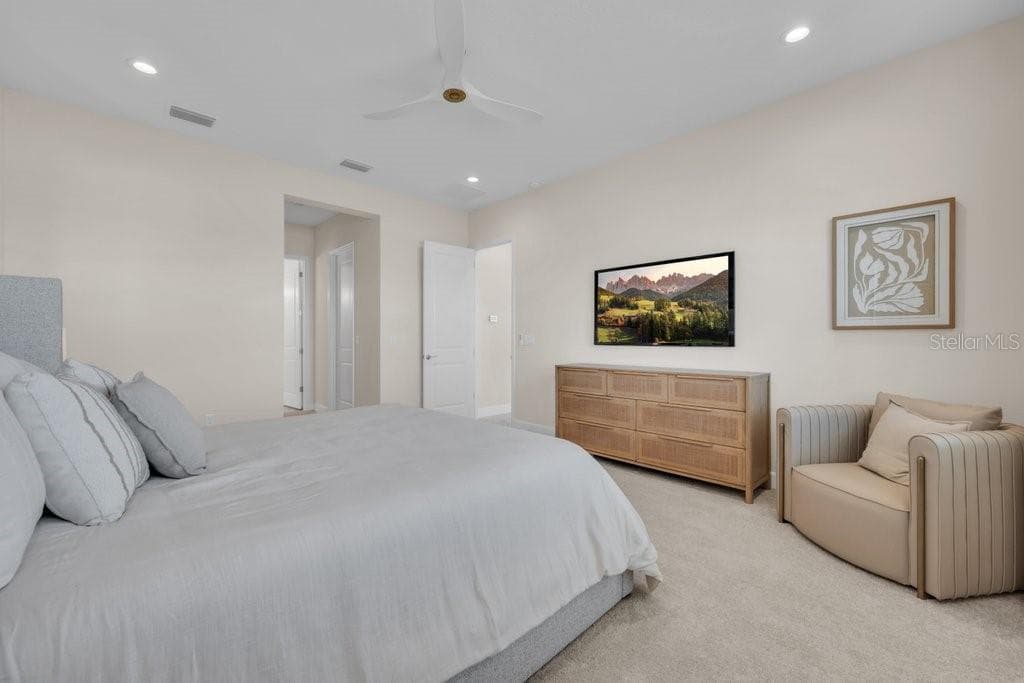 Single Family Residence at 32643 NEROLI ST, WESLEY CHAPEL, photo 22 of 46