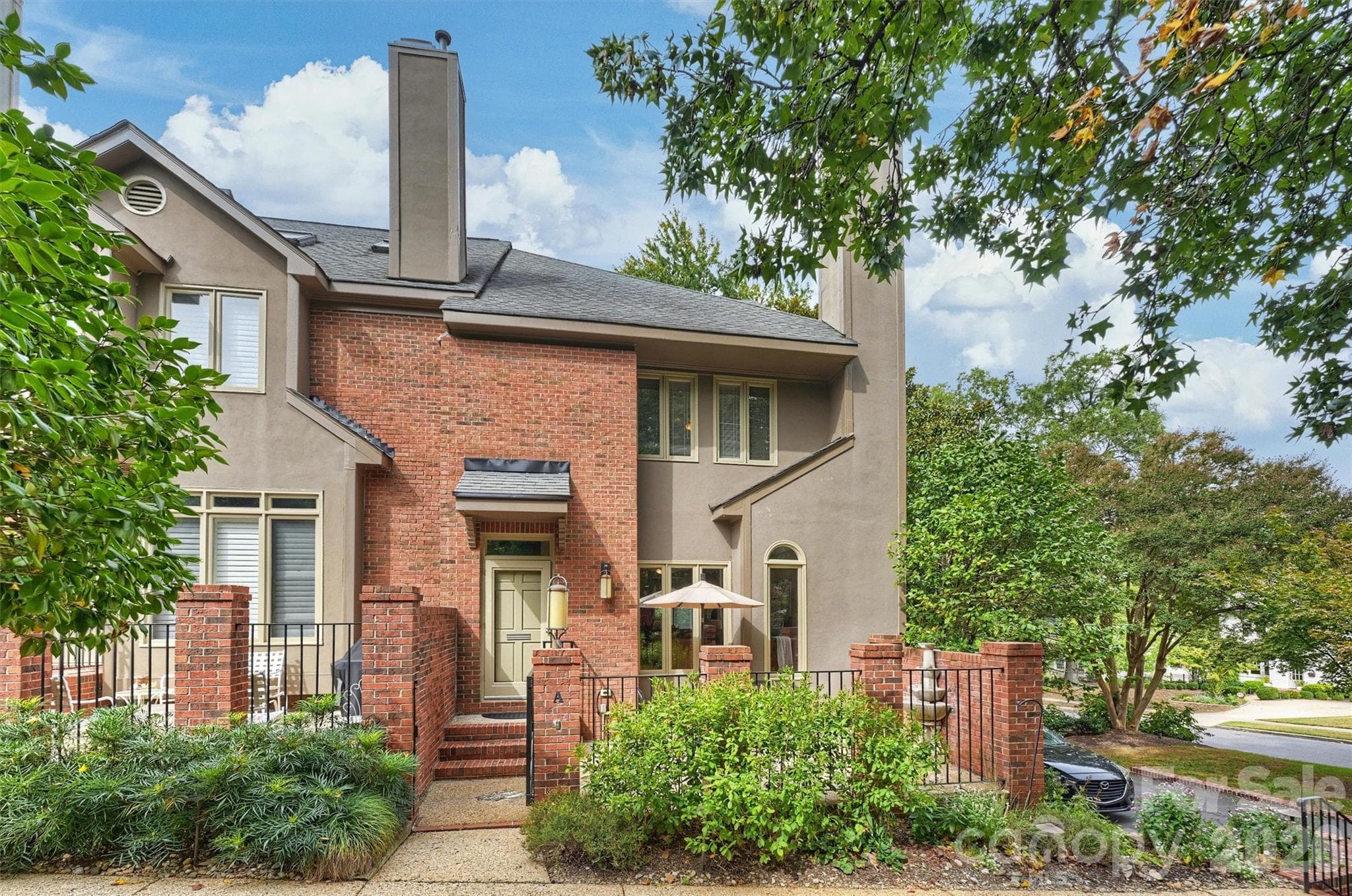 201 Hillside Avenue