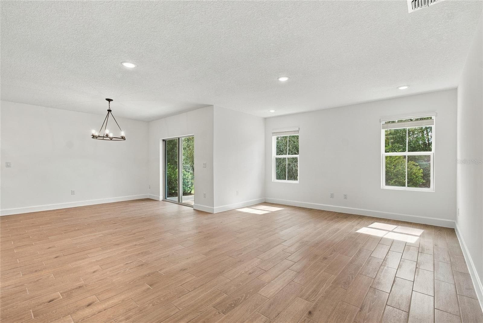 Single Family Residence at 542 DANE PL, DUNNELLON, photo 10 of 25