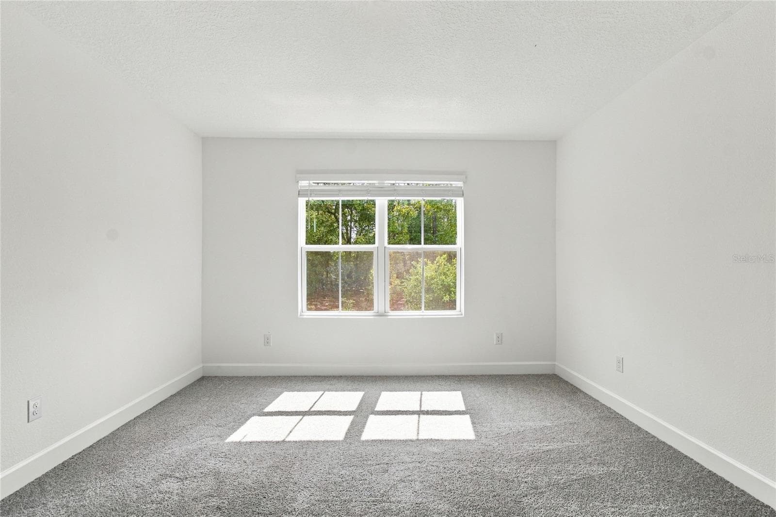 Single Family Residence at 542 DANE PL, DUNNELLON, photo 12 of 25
