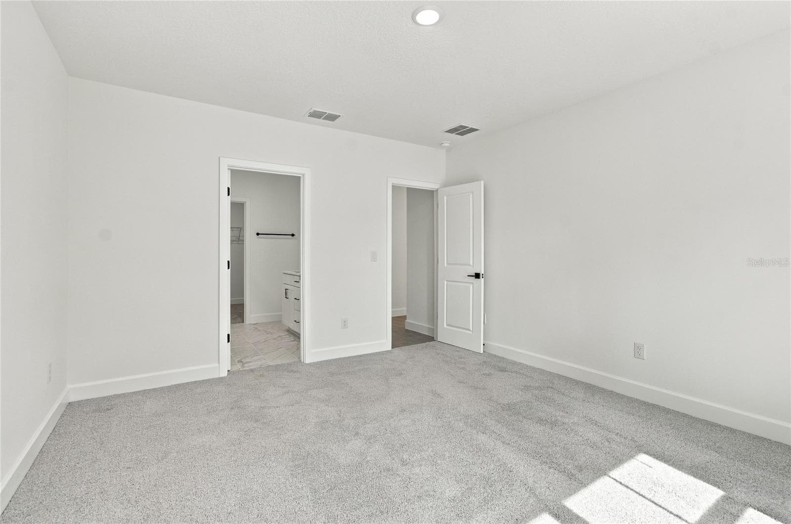 Single Family Residence at 542 DANE PL, DUNNELLON, photo 14 of 25