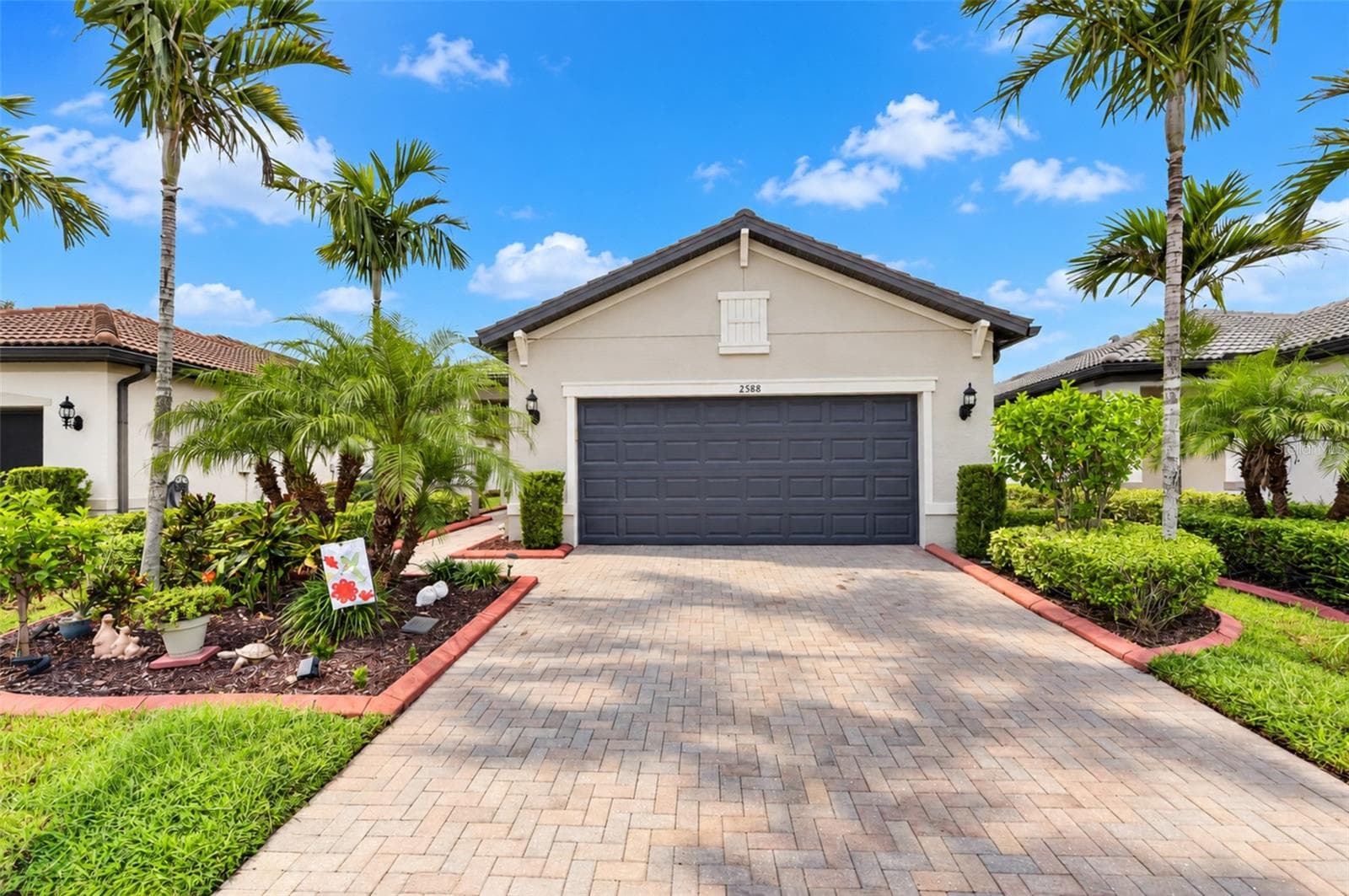 2588 DAISY DR