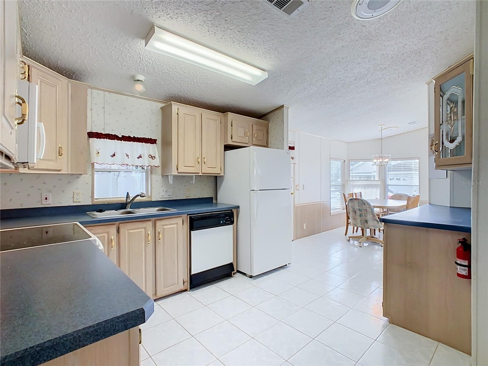 Kitchen - 123 SMALLMOUTH BASS ST, DAVENPORT