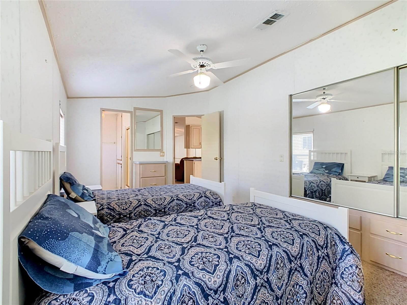 Primary bedroom - 123 SMALLMOUTH BASS ST, DAVENPORT