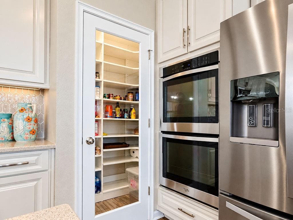 Single Family Residence at 29164 PERILLI PL, WESLEY CHAPEL, photo 11 of 44