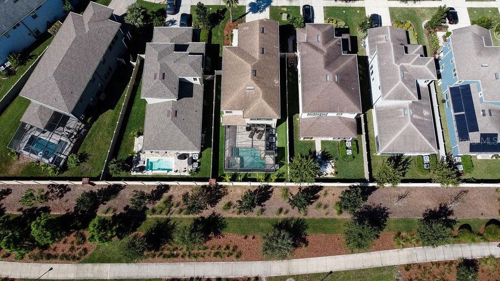 Single Family Residence at 29164 PERILLI PL, WESLEY CHAPEL, photo 35 of 44