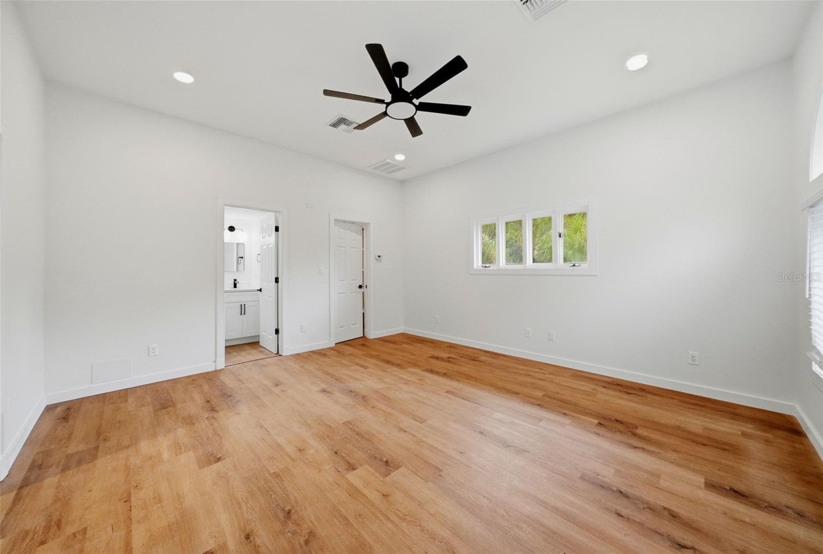 Single Family Residence at 1008 ROYAL BIRKDALE DR, TARPON SPRINGS, photo 35 of 62