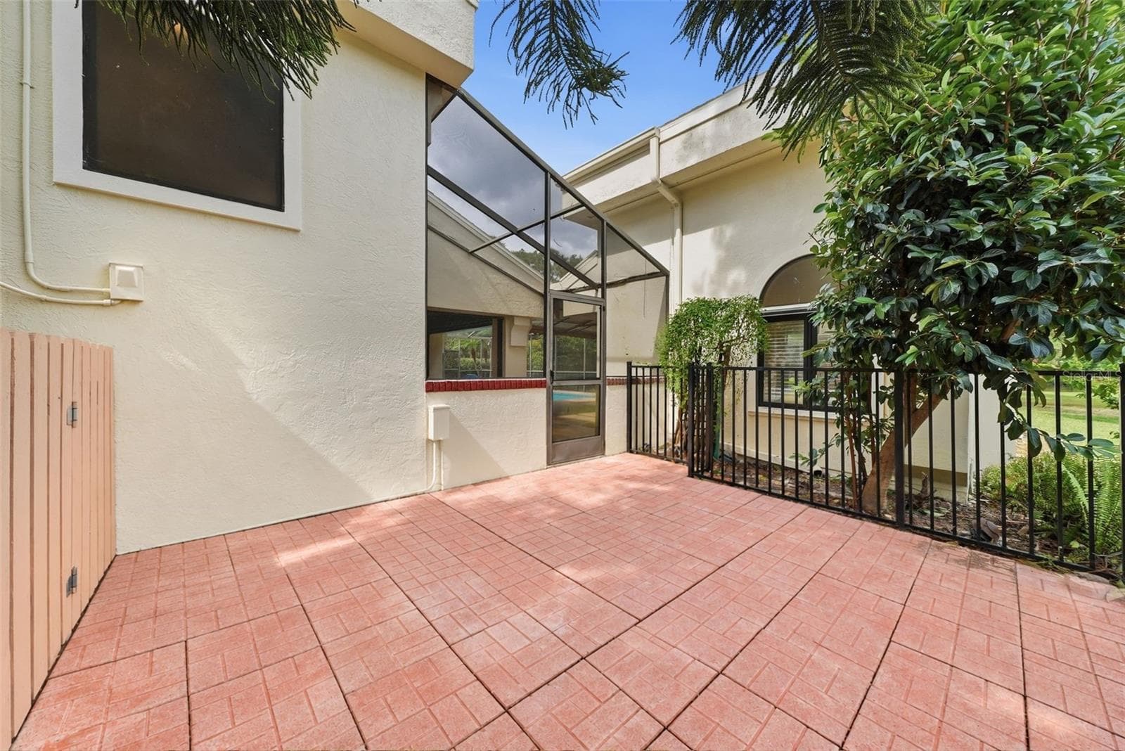 Single Family Residence at 1008 ROYAL BIRKDALE DR, TARPON SPRINGS, photo 47 of 62