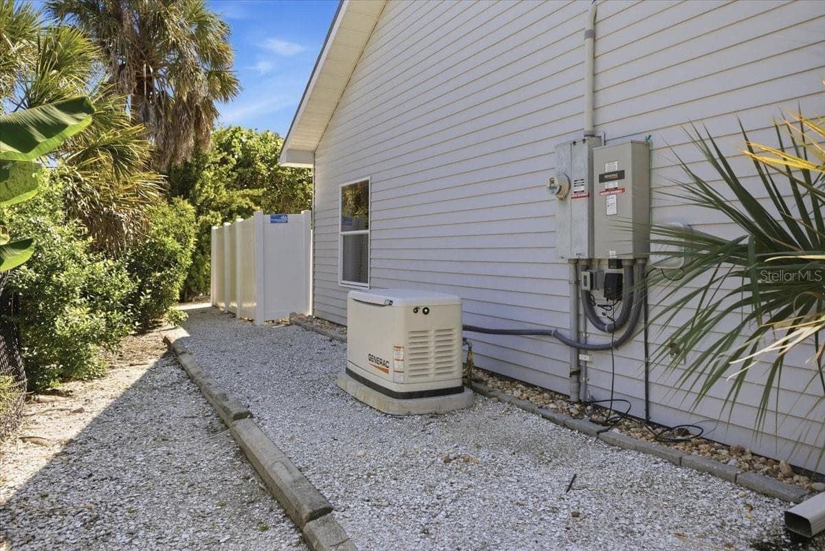 Single Family Residence at 7376 MEMORIAL DR, PORT CHARLOTTE, photo 6 of 63