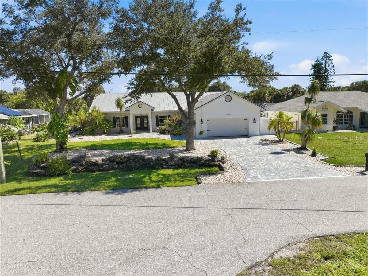 Single Family Residence at 7376 MEMORIAL DR, PORT CHARLOTTE, photo 59 of 63