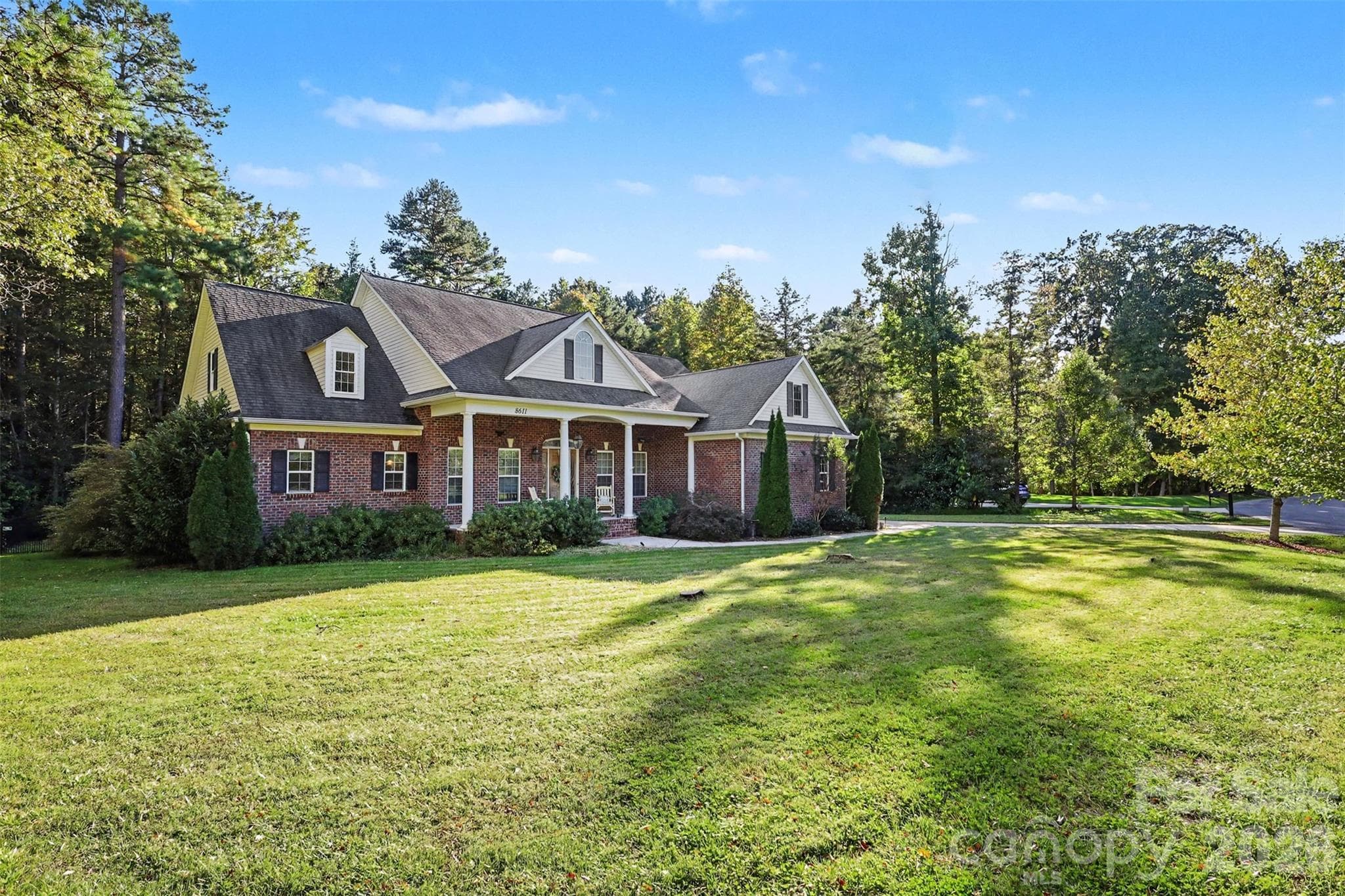 Single Family Residence at 8611 Kerns Meadow Lane, Huntersville, photo 2 of 39