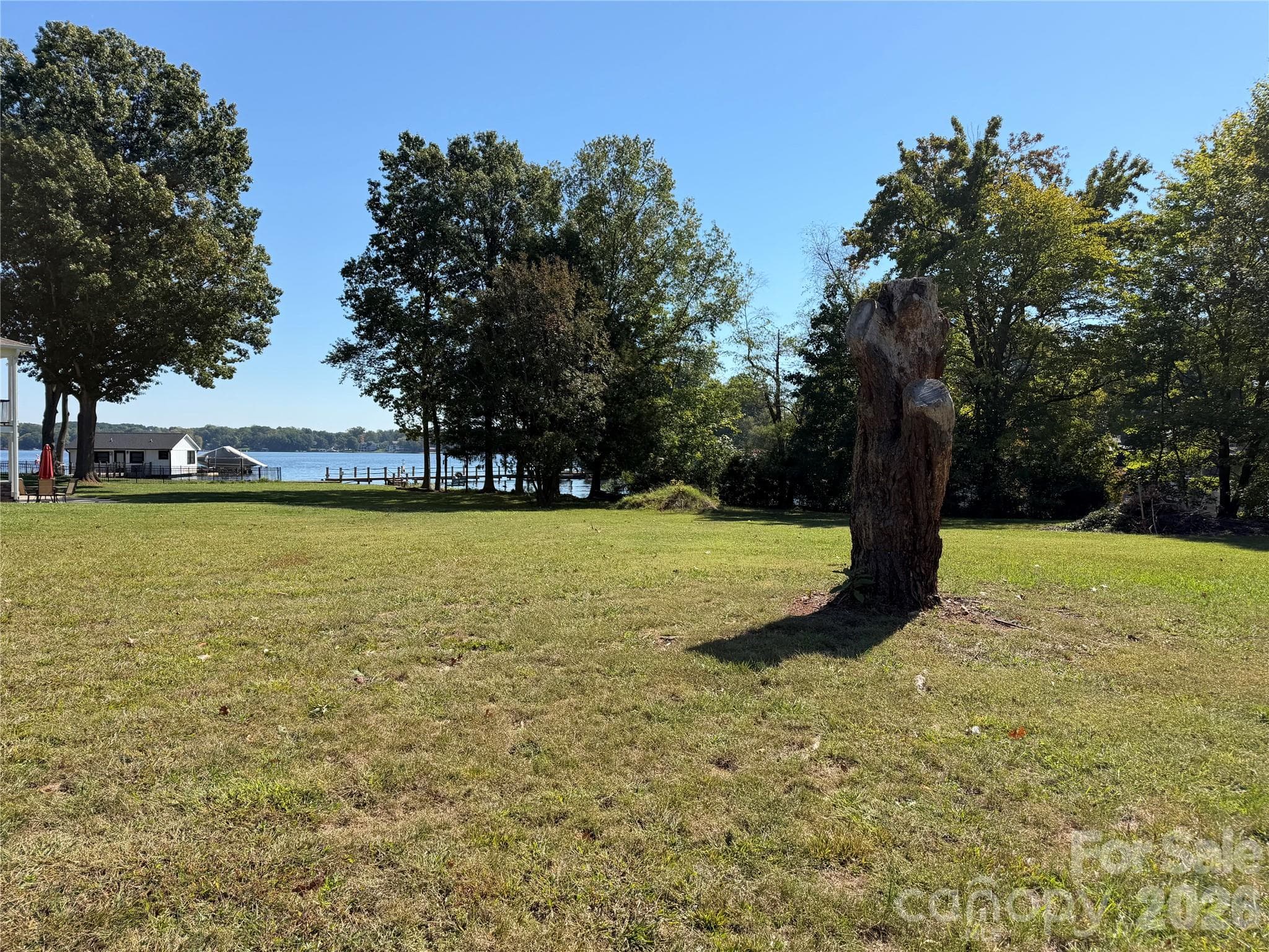 8697 Harbor Circle