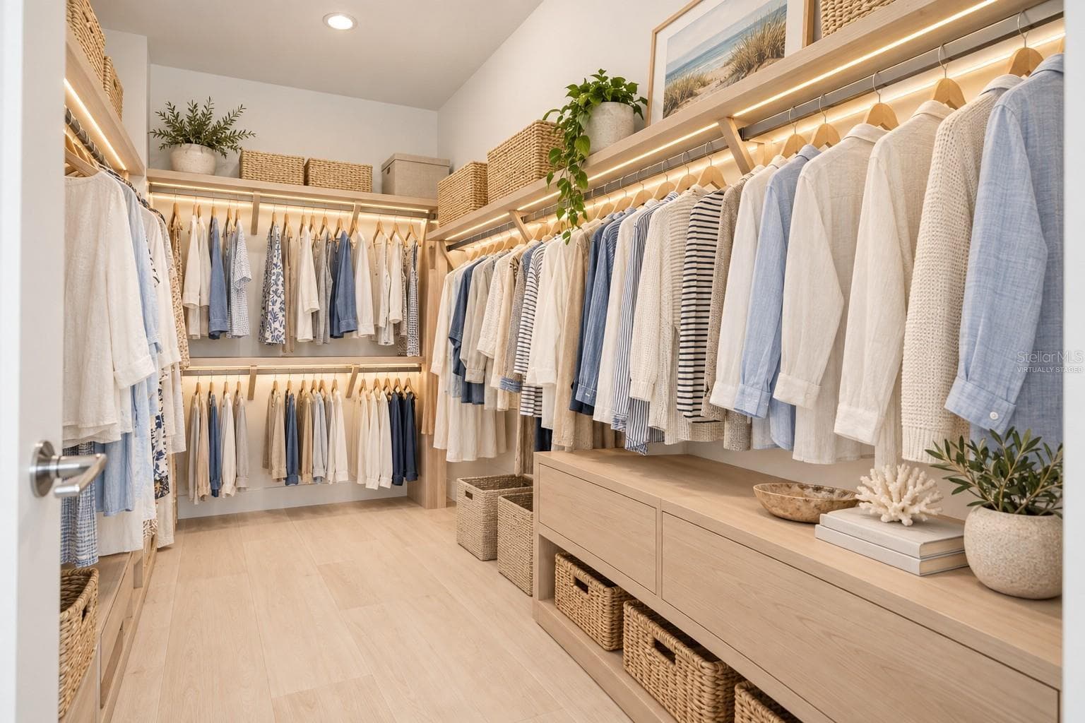 Virtually Staged- Primary Ensuite, Expansive Walk-In Closet - 1155 N GULFSTREAM AVE #802, SARASOTA
