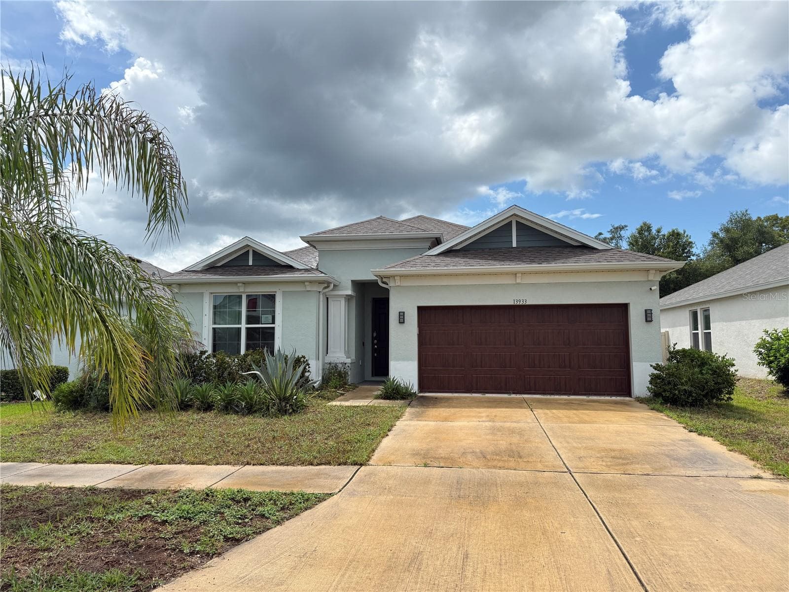13933 NESBIT CT