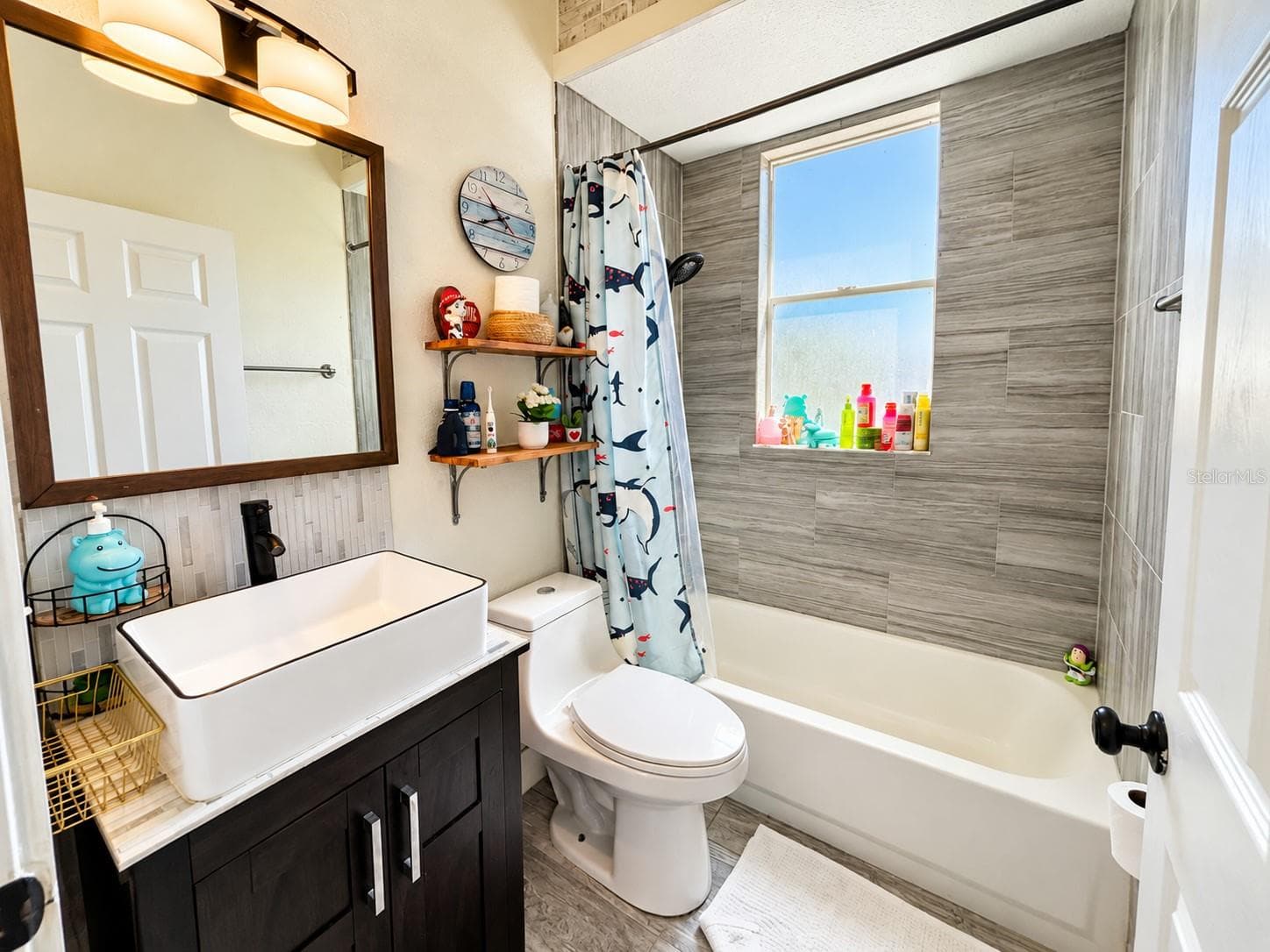 Single Family Residence at 14406 THORNWOOD TRL, HUDSON, photo 22 of 49