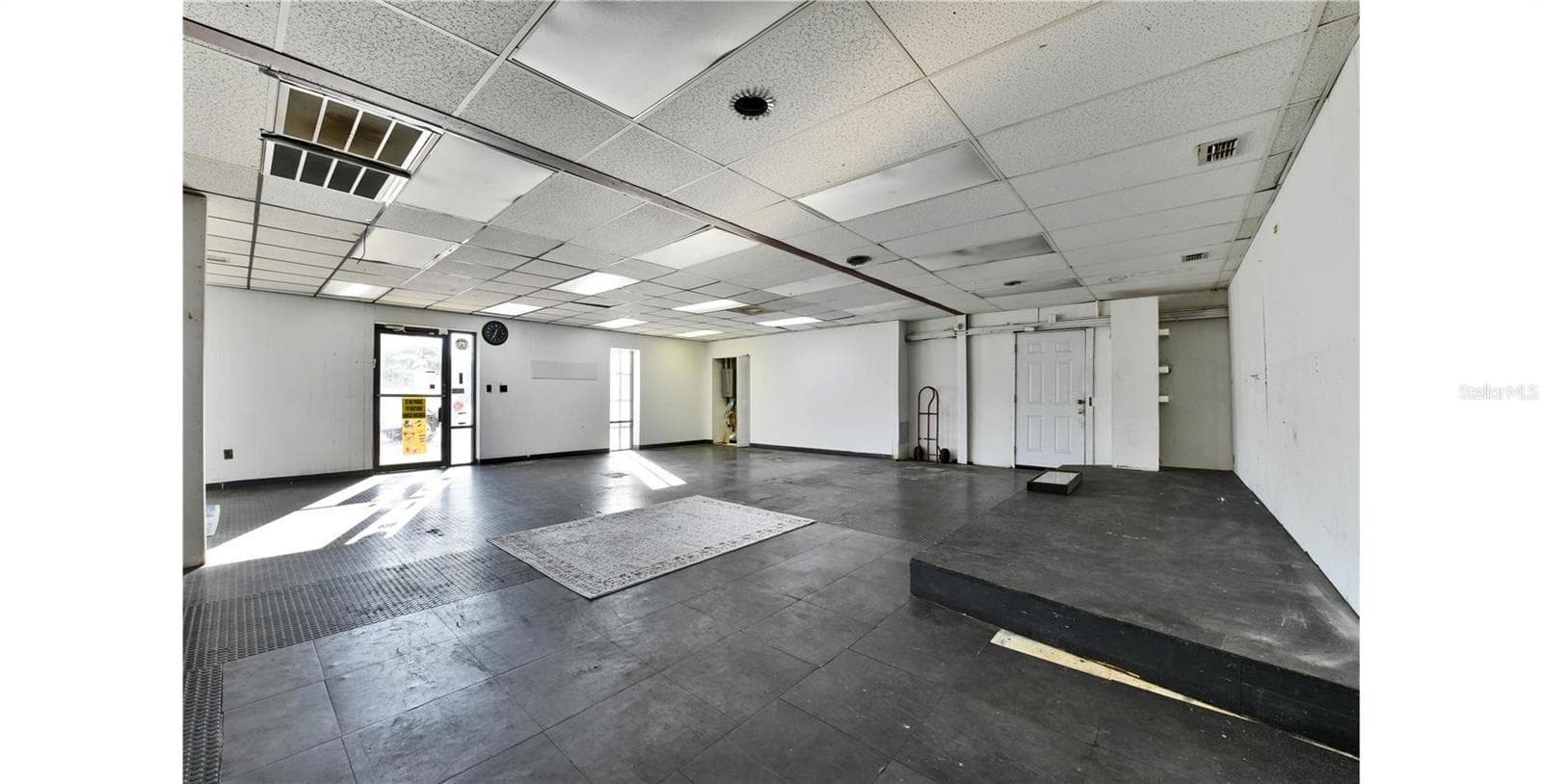 39x30 - 7810 ANDERSON RD, TAMPA