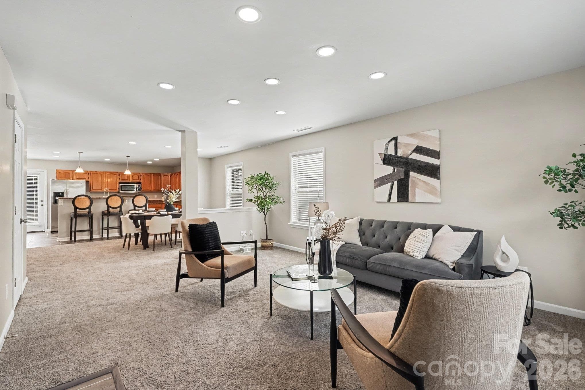 Single Family Residence at 15705 Lakepoint Forest Drive, Charlotte, photo 3 of 28