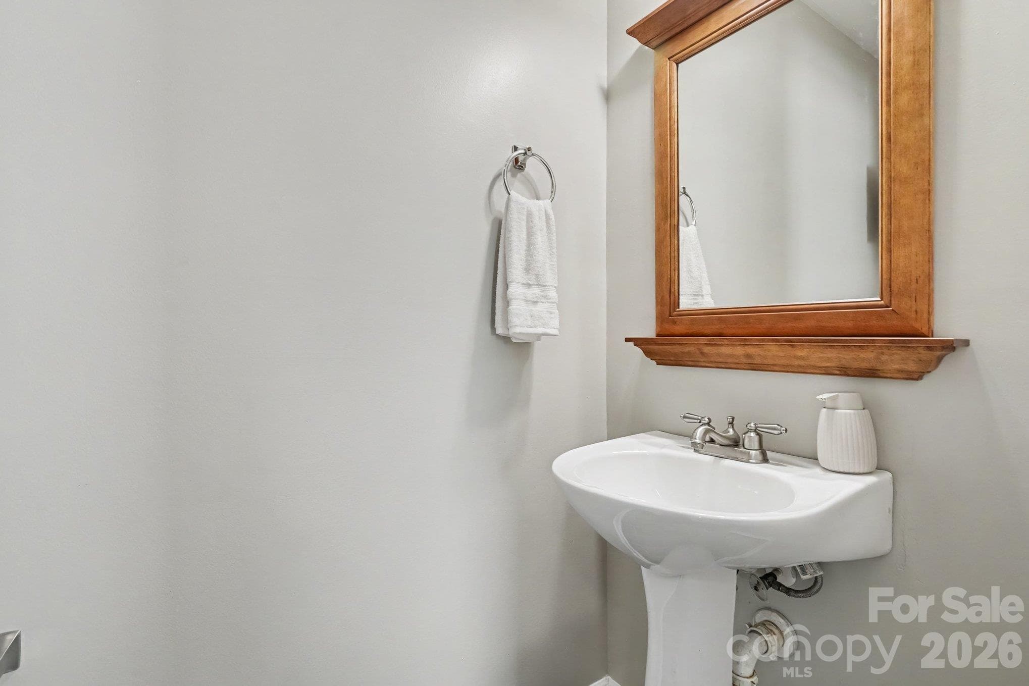 Half Bath - 15705 Lakepoint Forest Drive, Charlotte