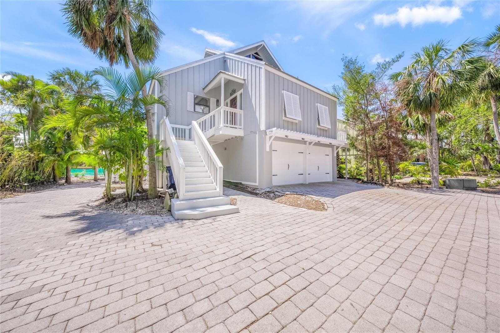 Single Family Residence at 1256 RIEGELS LANDING DR, SARASOTA, photo 2 of 40