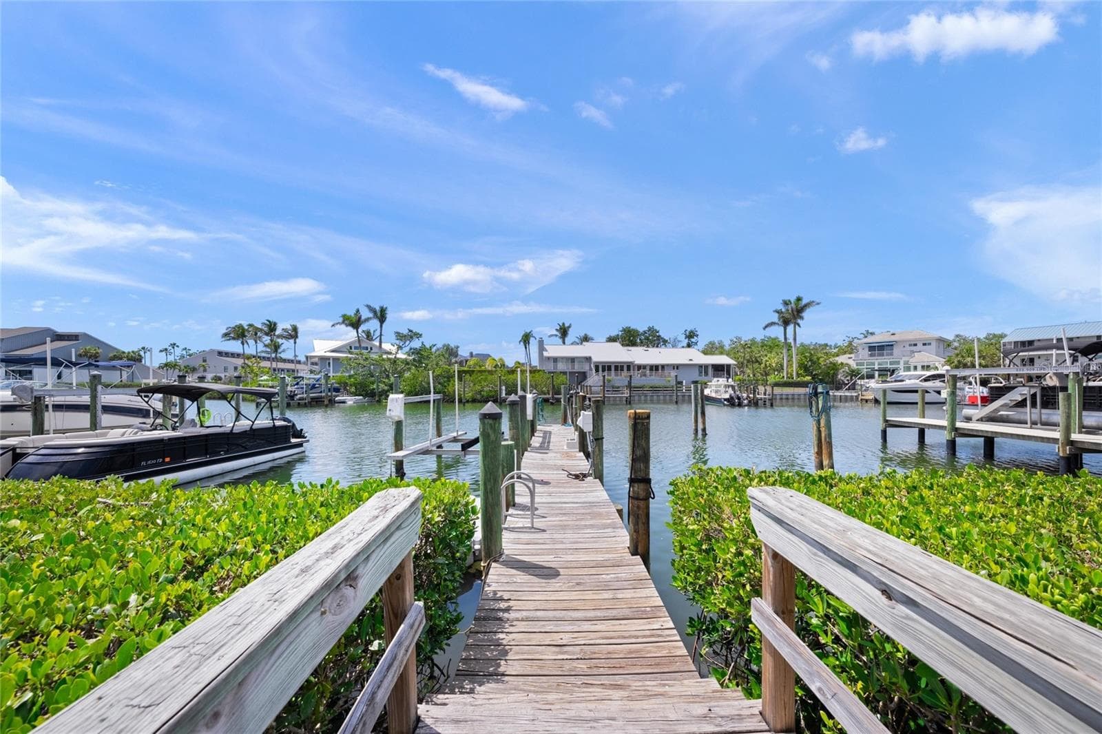 Single Family Residence at 1256 RIEGELS LANDING DR, SARASOTA, photo 32 of 40