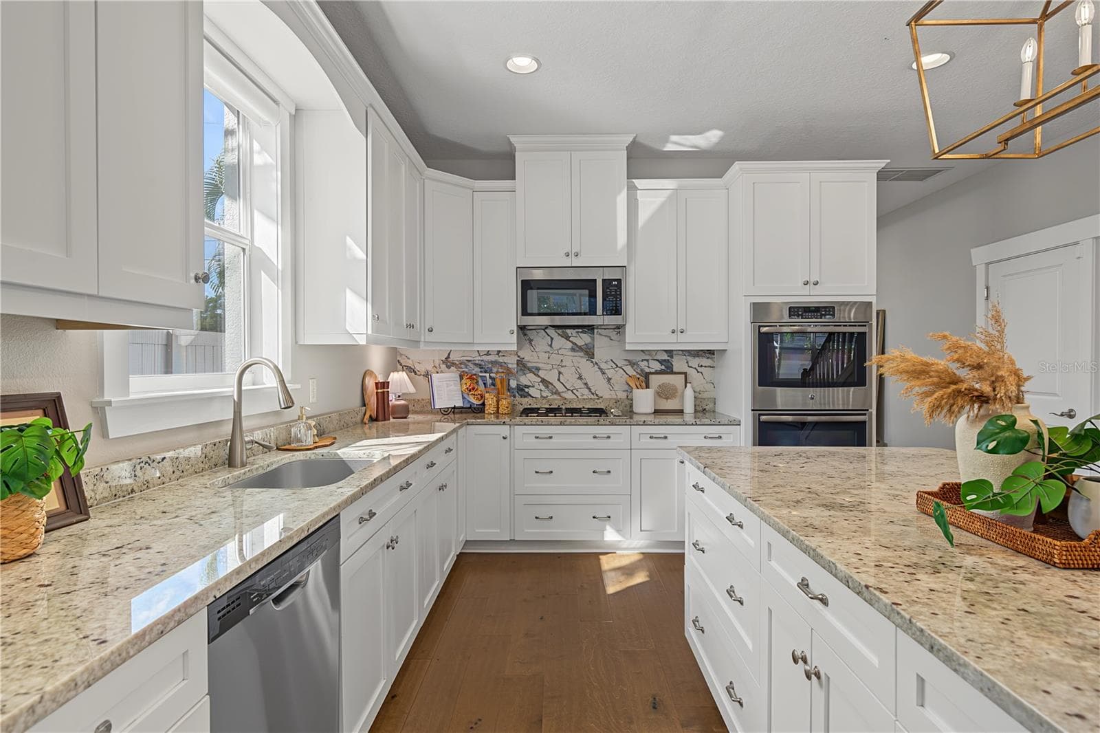 Single Family Residence at 3010 W SAN ISIDRO ST, TAMPA, photo 12 of 50