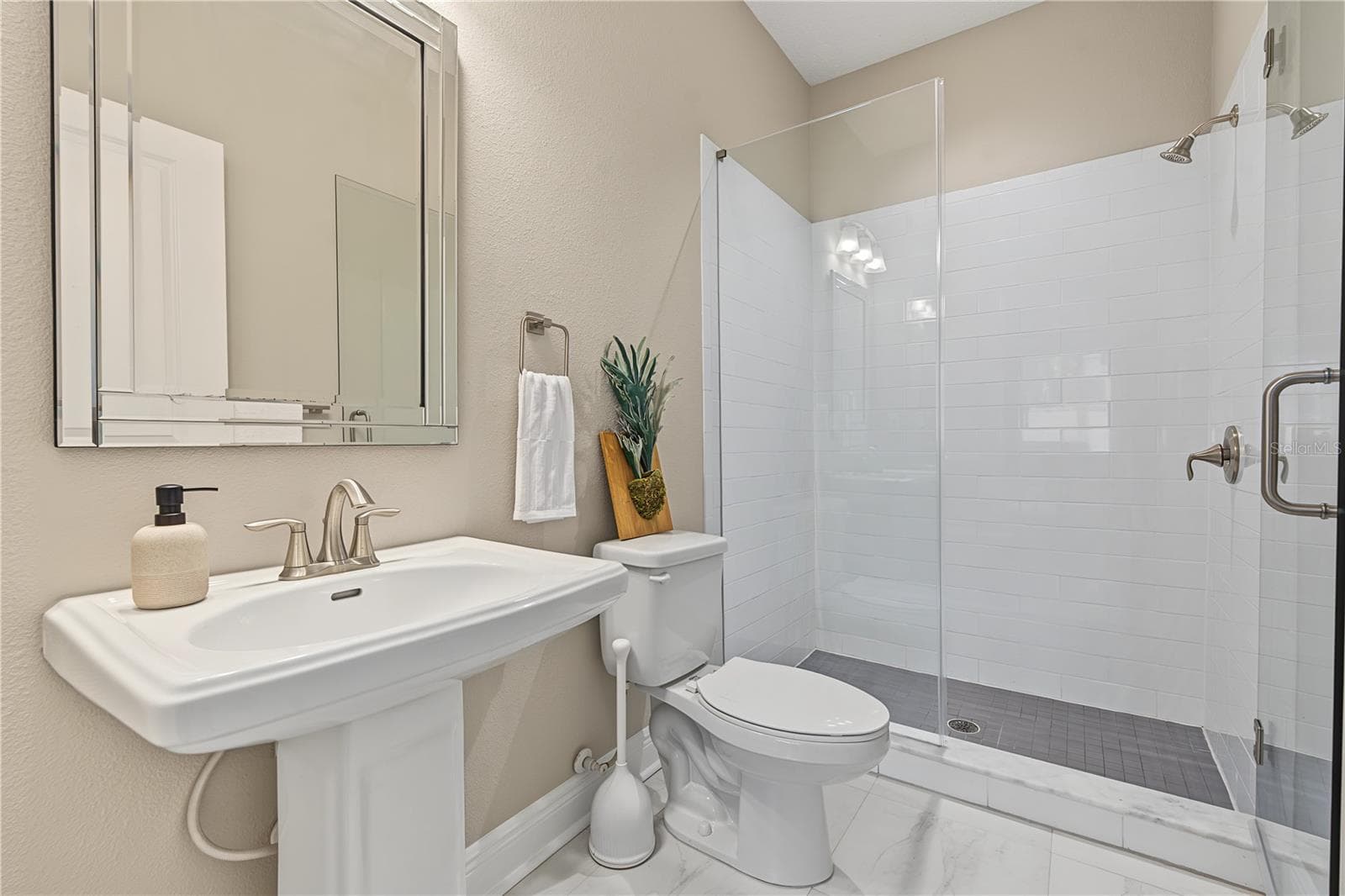 Single Family Residence at 3010 W SAN ISIDRO ST, TAMPA, photo 20 of 50