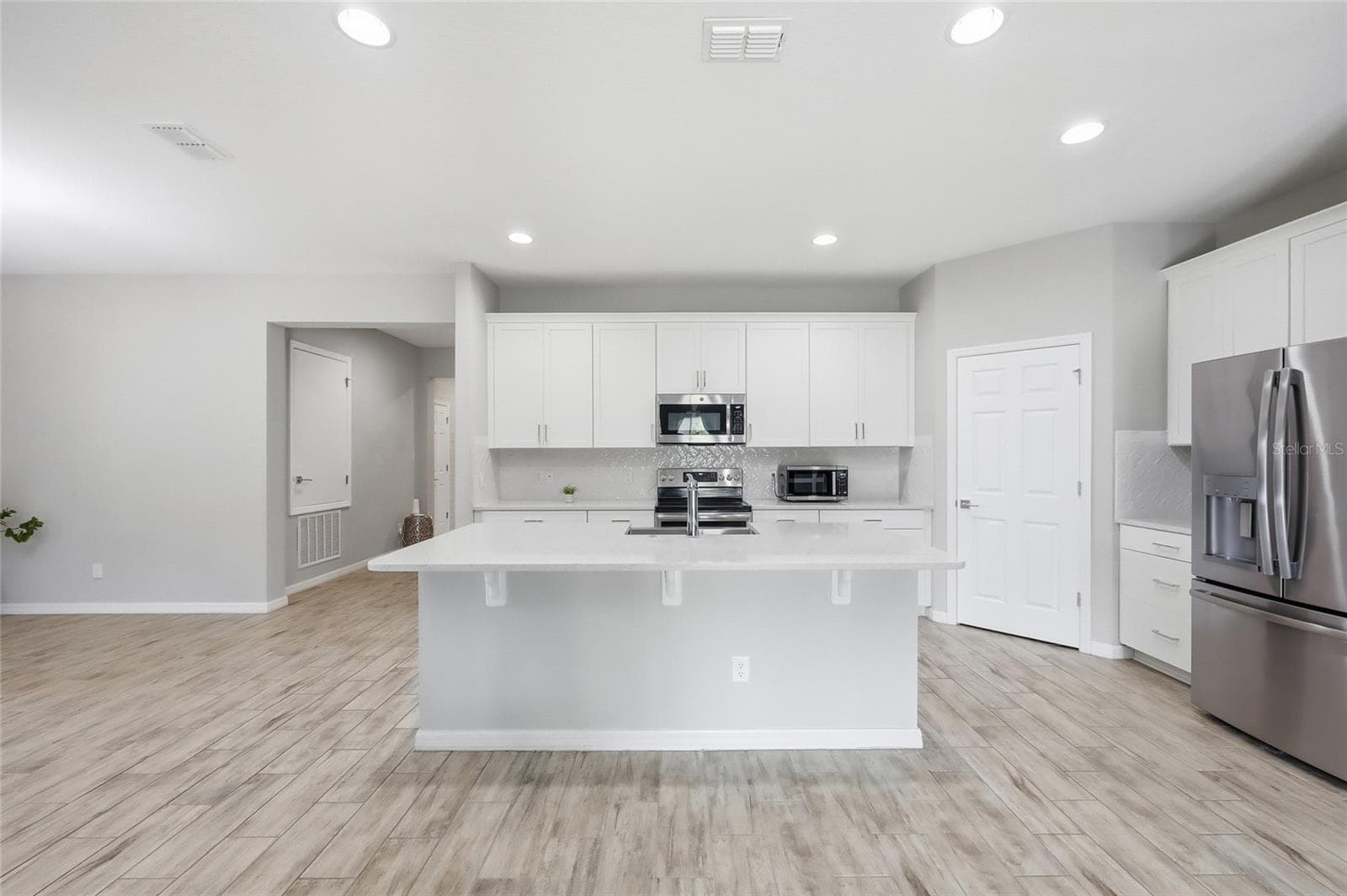 Single Family Residence at 2560 GRASMERE VIEW PKWY S, KISSIMMEE, photo 8 of 48