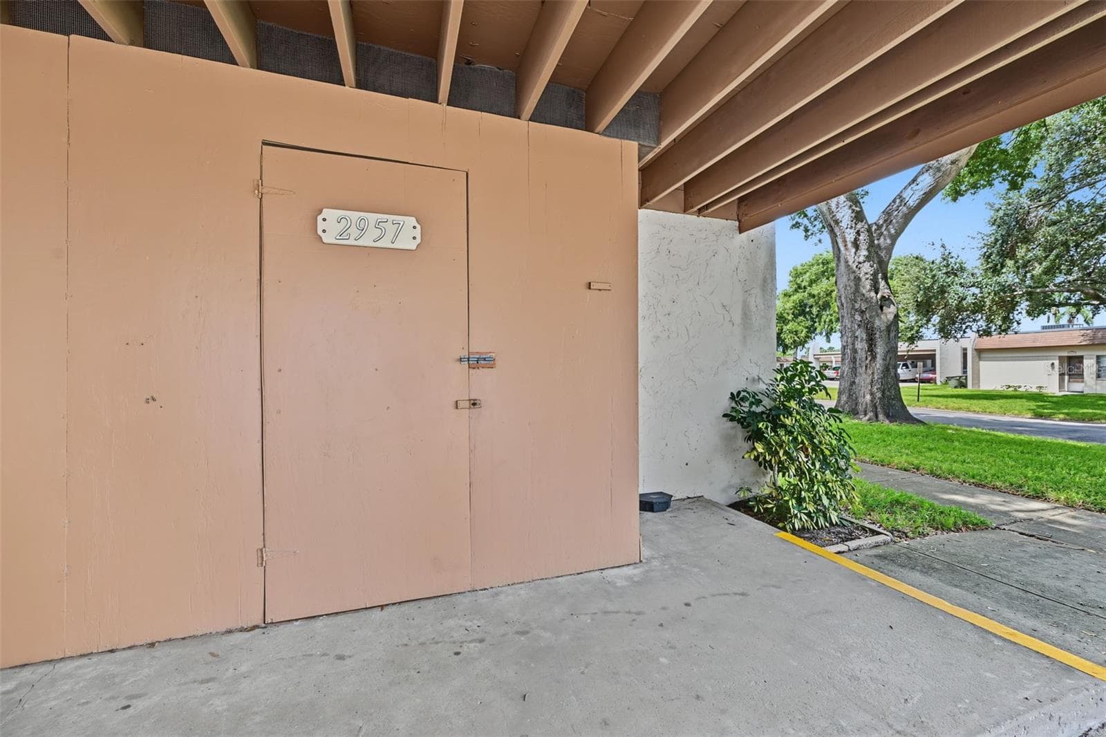 Condominium at 2957 FLINT DR S, CLEARWATER, photo 32 of 64