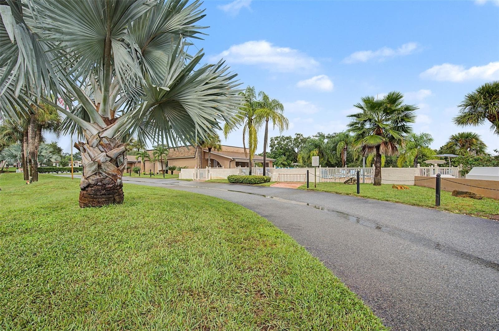 Condominium at 2957 FLINT DR S, CLEARWATER, photo 37 of 64