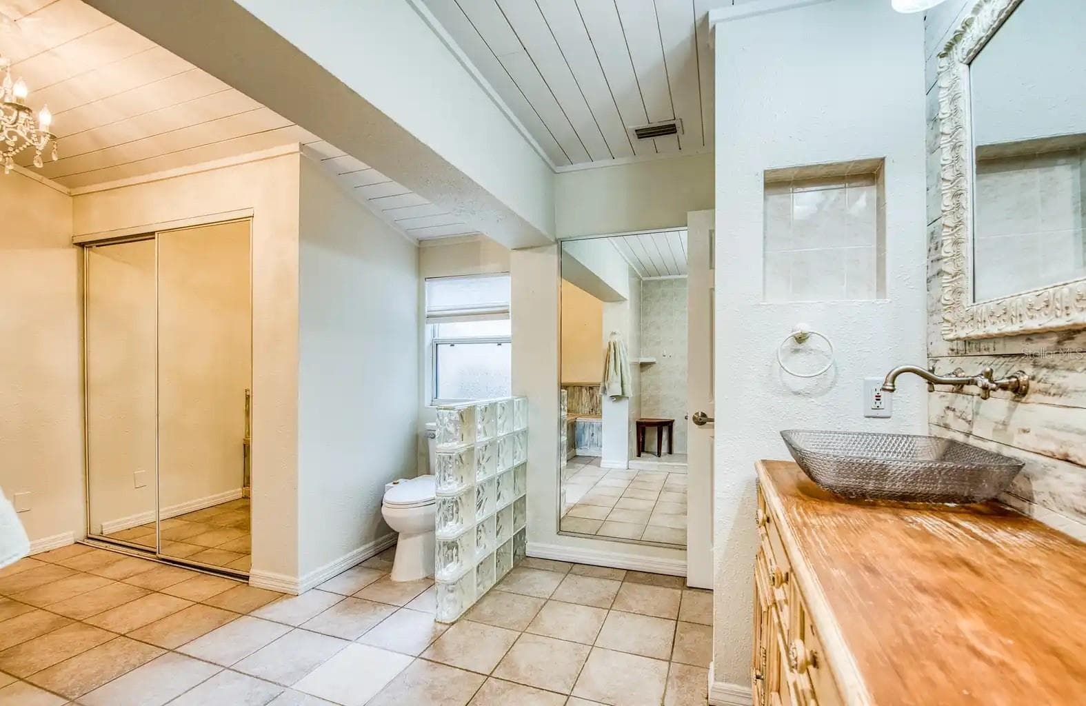 Condominium at 6313 PELICAN CREEK XING #-, ST PETERSBURG, photo 21 of 49