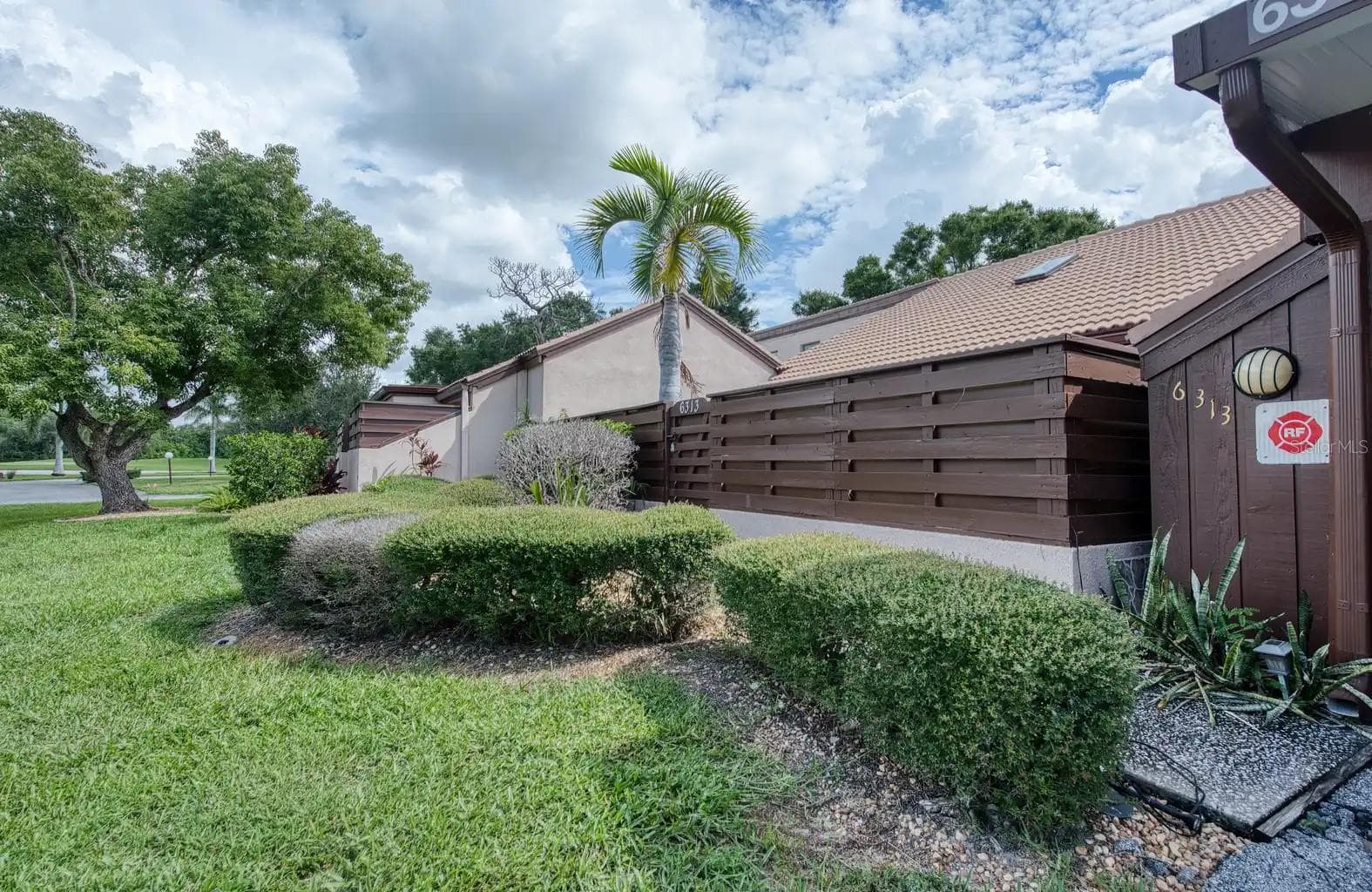 Condominium at 6313 PELICAN CREEK XING #-, ST PETERSBURG, photo 44 of 49