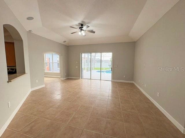 Single Family Residence at 219 TERRANOVA BLVD, WINTER HAVEN, photo 3 of 31