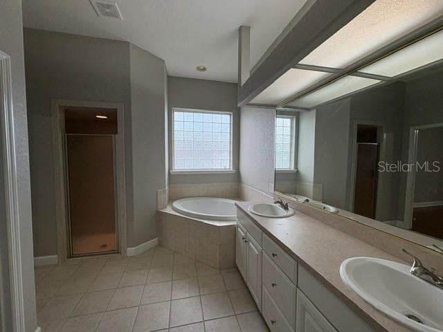 Single Family Residence at 219 TERRANOVA BLVD, WINTER HAVEN, photo 16 of 31