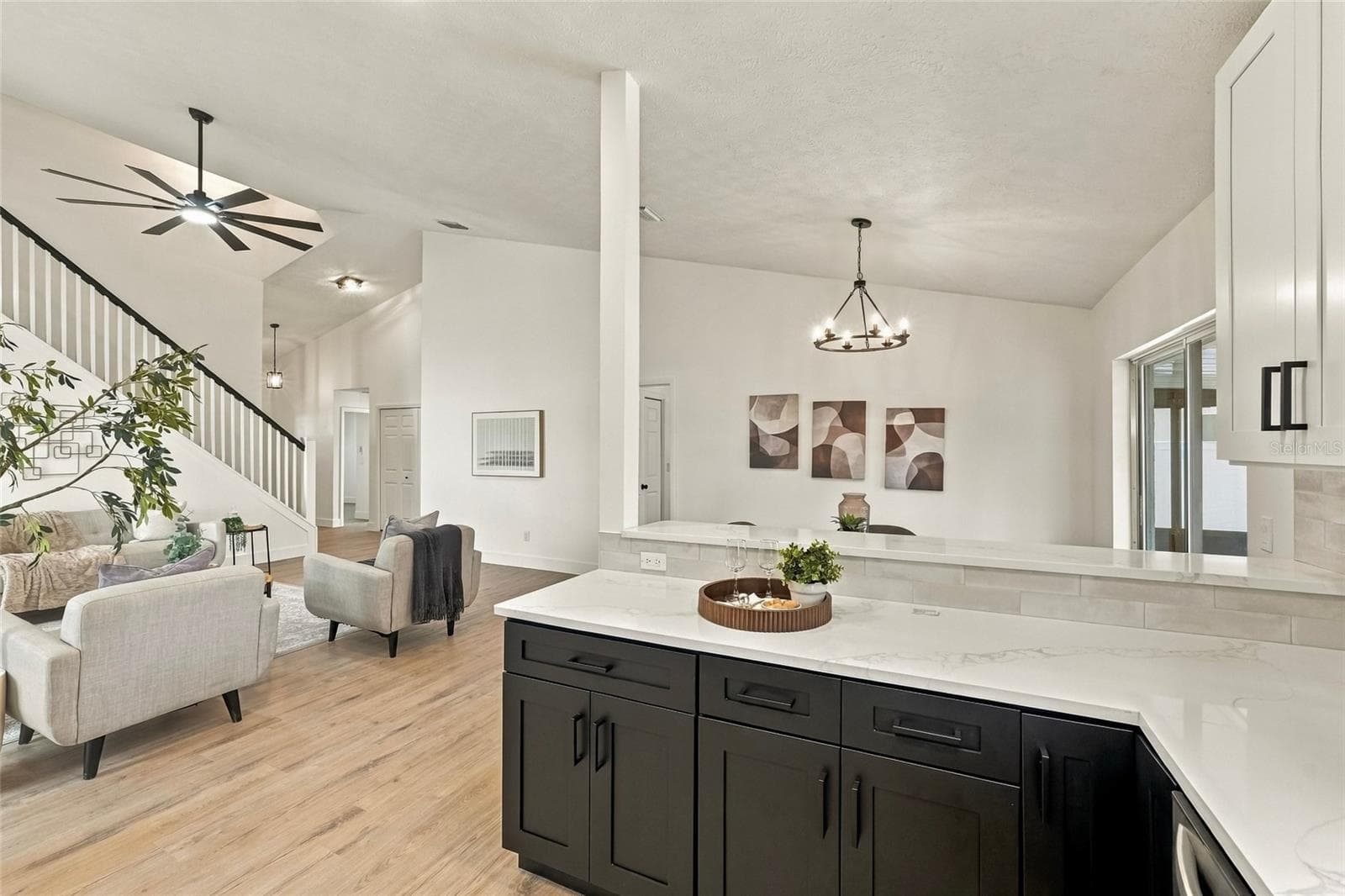 Single Family Residence at 11216 SHADYBROOK DR, TAMPA, photo 11 of 25