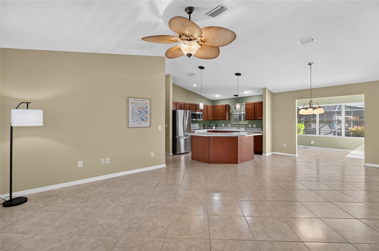 Single Family Residence at 439 ENRIGHT PL, THE VILLAGES, photo 4 of 33