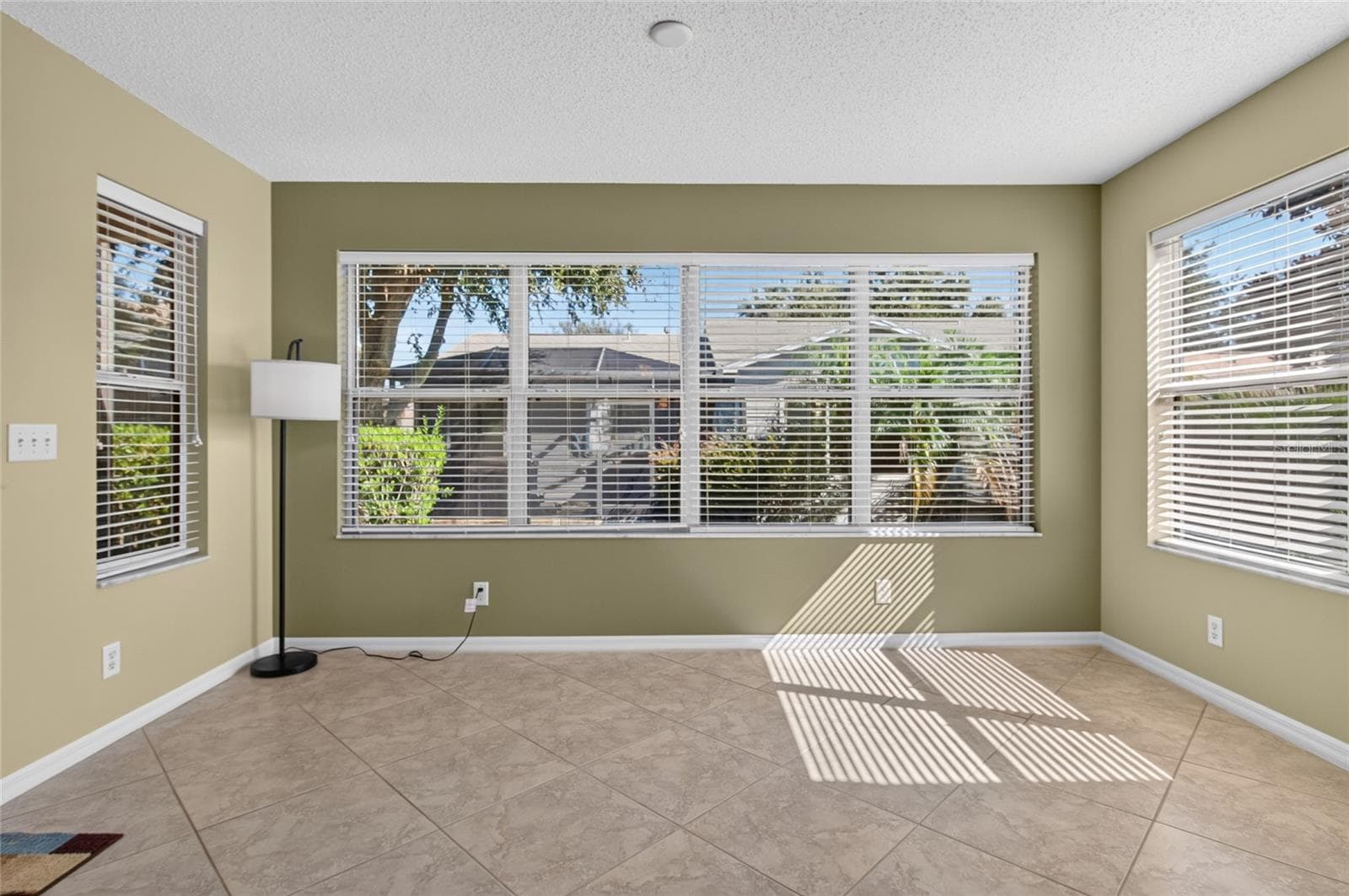 Single Family Residence at 439 ENRIGHT PL, THE VILLAGES, photo 27 of 33