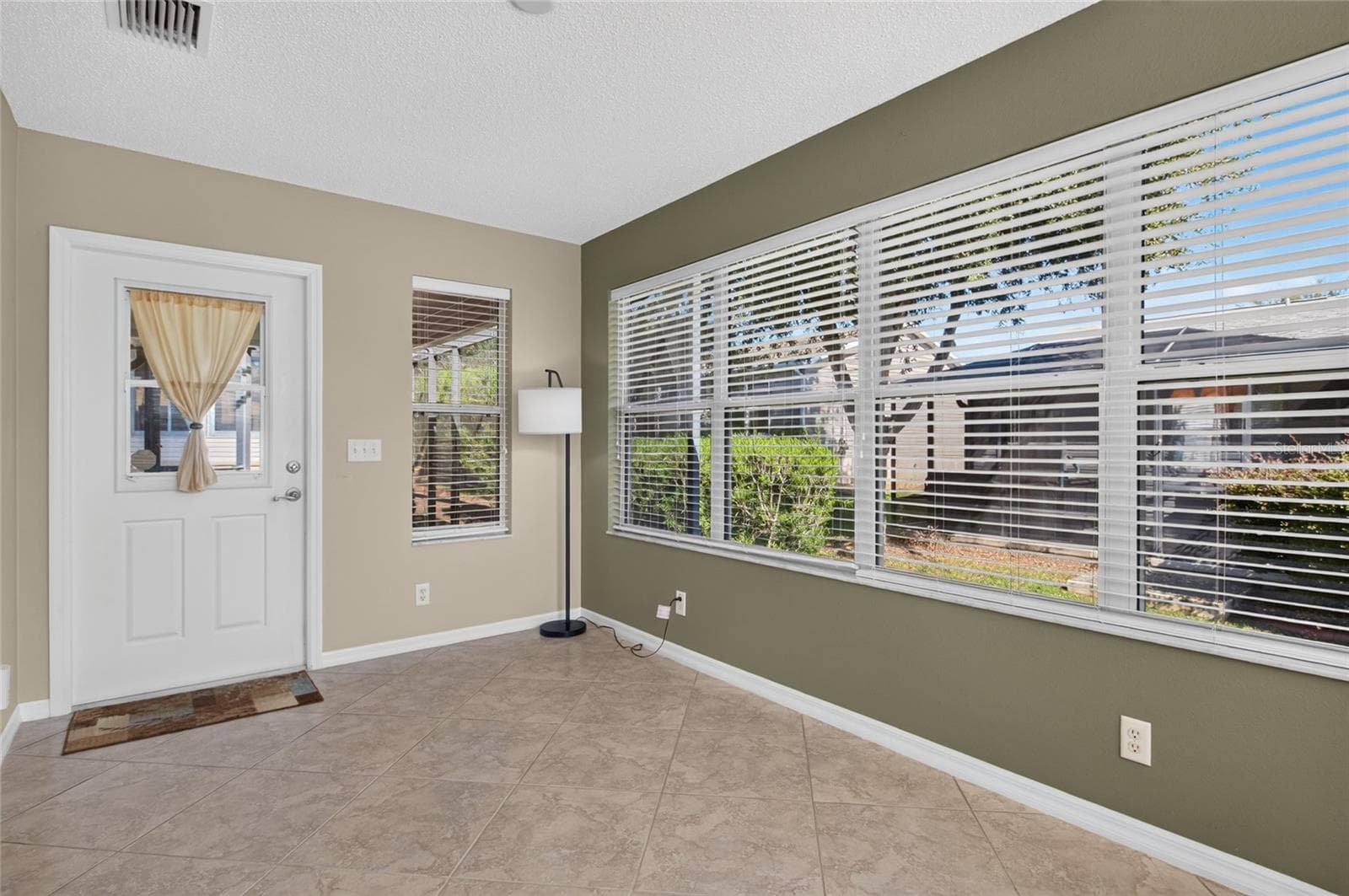 Single Family Residence at 439 ENRIGHT PL, THE VILLAGES, photo 29 of 33