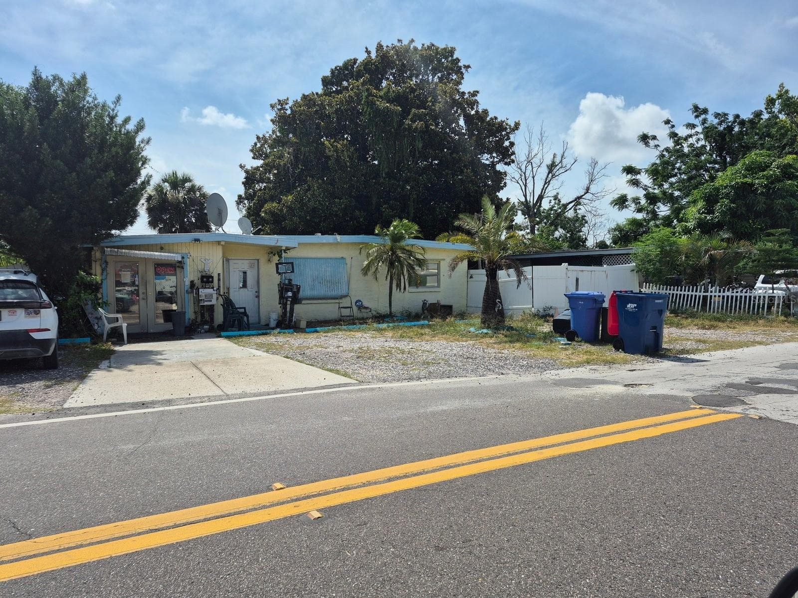 Front of property facing Flamingo Drive. - 4007 FLAMINGO DR, NEW PORT RICHEY