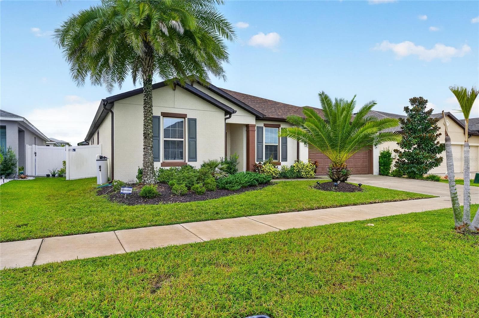Single Family Residence at 11803 CLARE HILL AVE, RIVERVIEW, photo 9 of 93