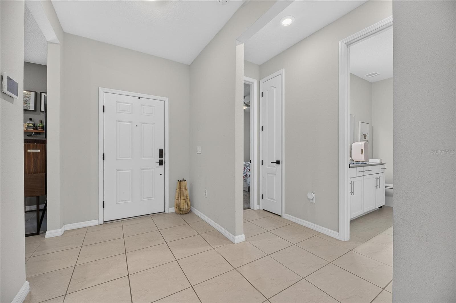 Single Family Residence at 11803 CLARE HILL AVE, RIVERVIEW, photo 14 of 93